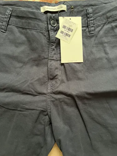 Bermuda Calvin Klein Jeans Sarja Ckj Re Issue Azul Marinho