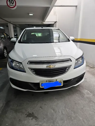 Chevrolet Onix Hatch LT 1.4 8V Flex Power Mec. 4P 2015