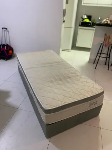 Cama Box com Colchão Solteiro Sigma Molas Ensacadas (22x88x188) Branco e Cinza