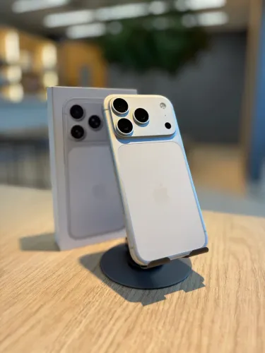 iPhone 17 Pro 512GB Prata - Seminovo