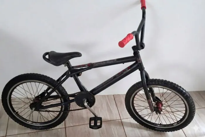 Bicicleta BMX/Pro-x aceito cartão. Troco em celular.