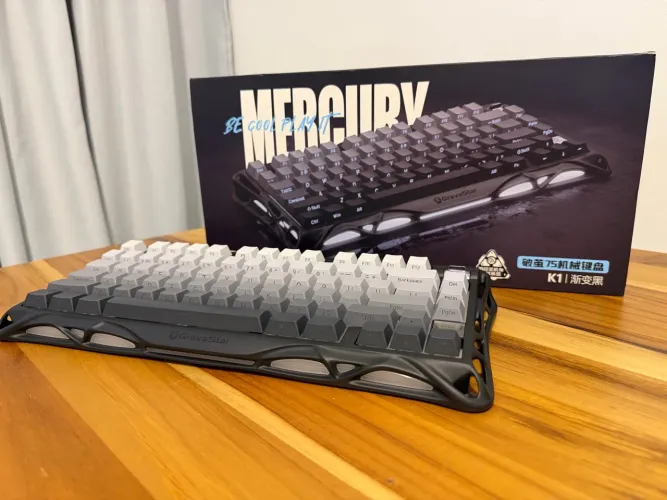 Teclado Gravastar Mercury K1