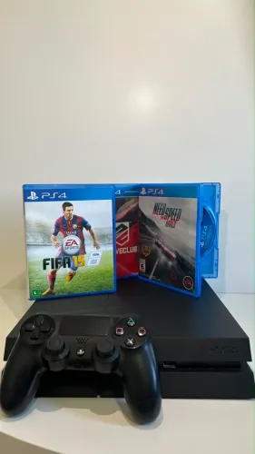 Ps4 standard fat 500gb + controle dualshock 4 + Fifa 15, Driveclub e Need for Speed Rivals
