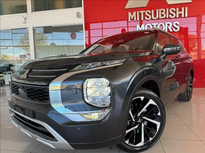 Mitsubishi Outlander Signature 2.4 4X4 AUT (híb) 2026