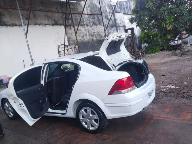 Chevrolet Vectra Expression 2.0 MPFI Flexpower MEC 2011