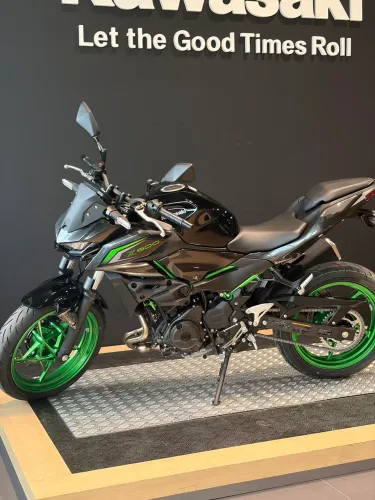 KAWASAKI Z500 SE 2026 0KM