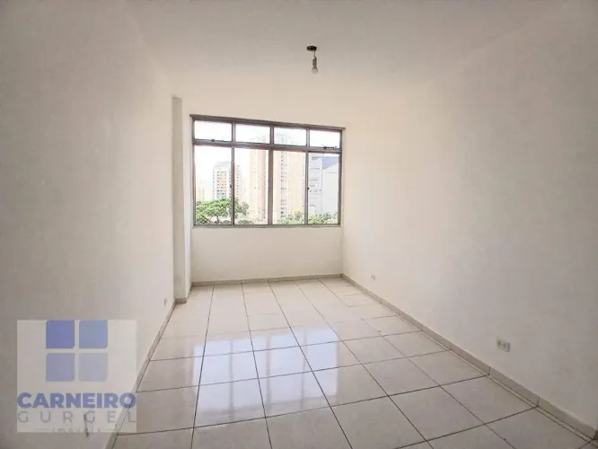 Apartamento para vender na Vila mariana, 2 dormitórios com 1 suíte, á 600 metros do Metrô 