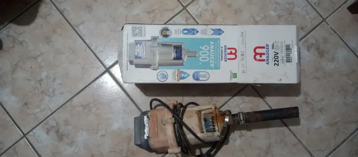 Vendo bomba de água