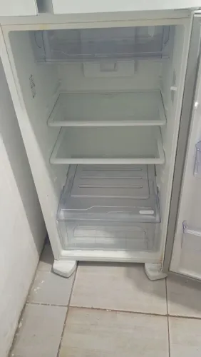 Jeladeira Electrolux 