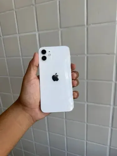 iPhone 12 funcionando apenas tem que trocar a bateria