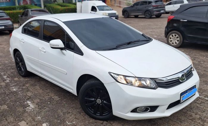 Imagem de Honda Civic Sedan LXR 2.0 Flexone 16V Aut. 4P 2014