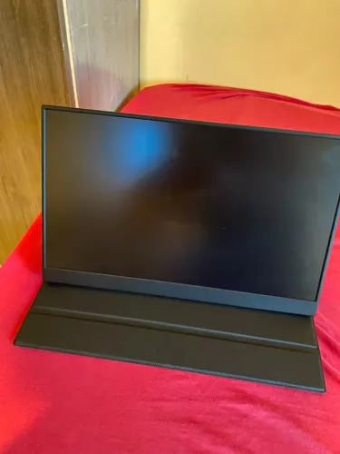 Monitor portátil 15,6" - 60hz IPS FullHD **Preço pra sair rápido** ACEITO TROCAS