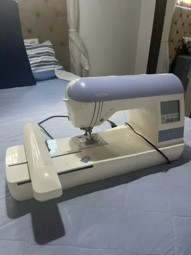 Máquina de bordado