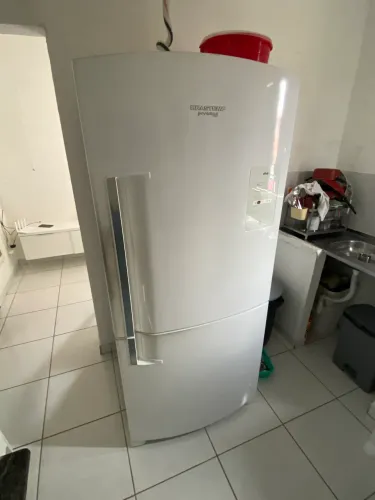 Geladeira Frost free inverse Brastemp 