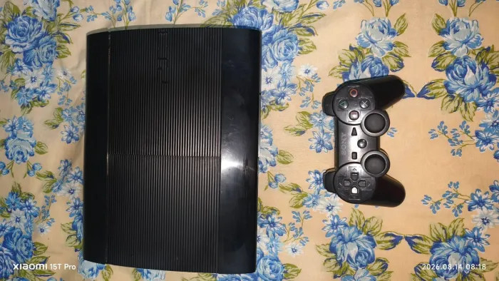Vende console PS3 semi-novo funcionando perfeitamente desbloqueado HD 250 GB