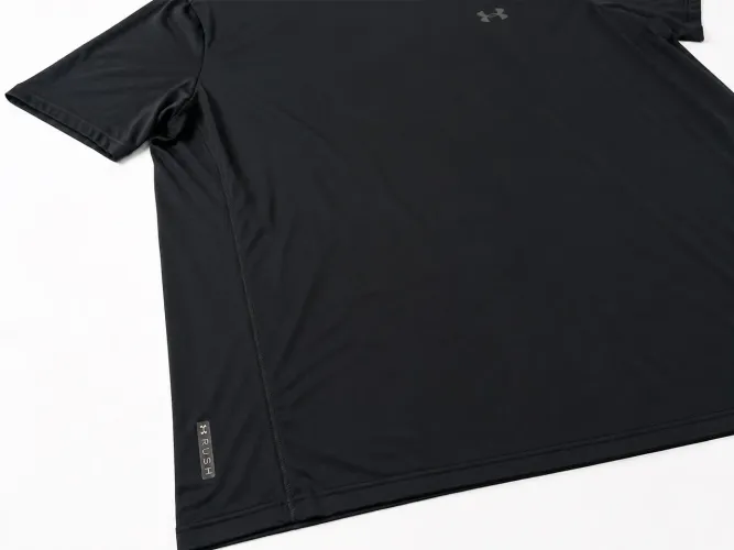 Camiseta Under Armour Rush Masculina Preta 2XL