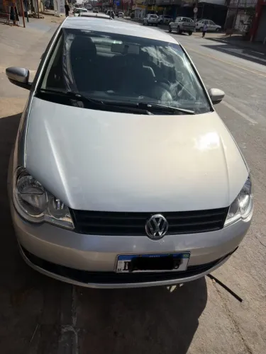 Volkswagen Polo Sed. Comfort. 1.6 MI Tot. Flex 8V 2010