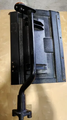 SUPORTE DO PARA - LAMAS, COM PARALAMAS E REFORCO DO PARA LAMAS.
