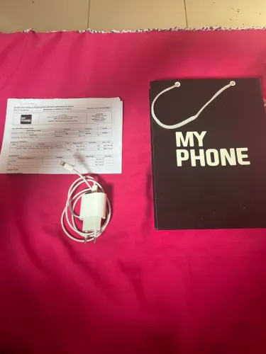 iPhone 13 128 gigas bateria 80% carregador e nota fiscal 2 mês de uso