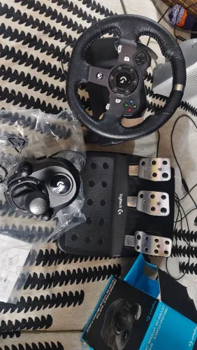 Volante G920 com câmbio Xbox e Pc impecável 
