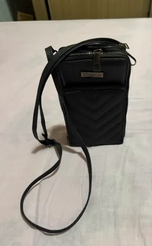 Bolsinha tiracol linda varia compartimento
