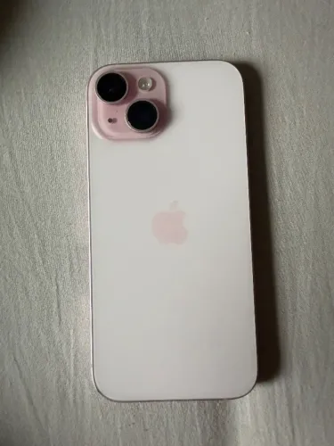 IPhone 15 Rosa