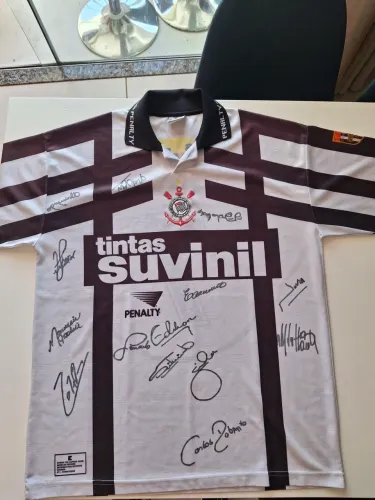 RARA: Camisa original Corinthians 95/96 (autografada/pra colecionadores)