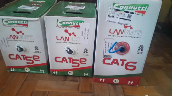 3 caixas de cabo de rede zero