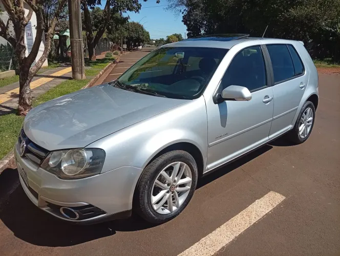 Volkswagen Golf Sportline 1.6 MI Total Flex 8V 4P 2011