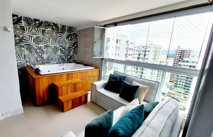 Cobertura duplex na Praia de Itaparica-Área gourmet, 4 suítes, jacuzzi, 2 vagas