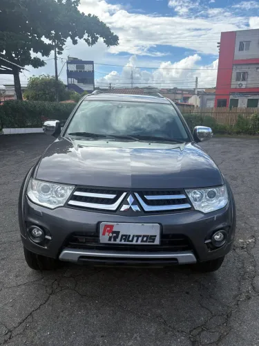 Mitsubishi Pajero Dakar HPE 3.2 4X4 T.I Dies 5P AUT 2015