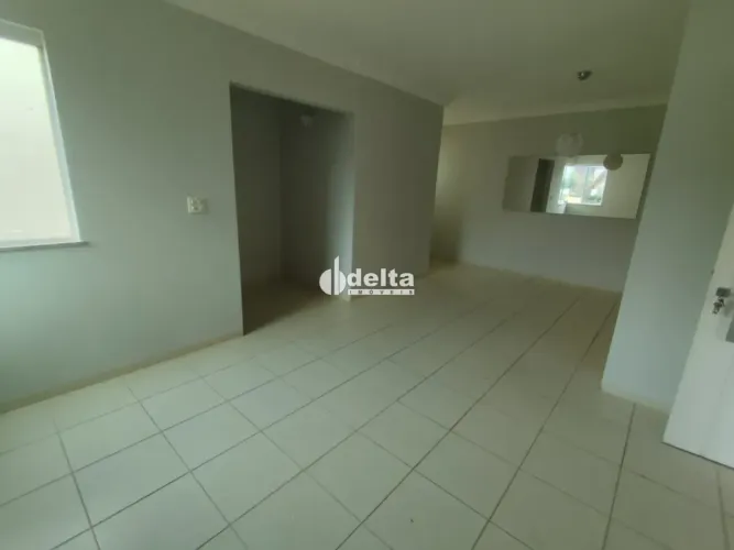 Casa em condomínio com 3 quartos sendo 1 suíte disponível para locação no bairro Jardim In