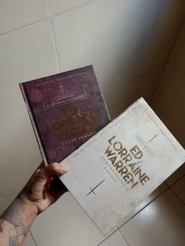 Livro Ed e Lorraine worren edição 1/2