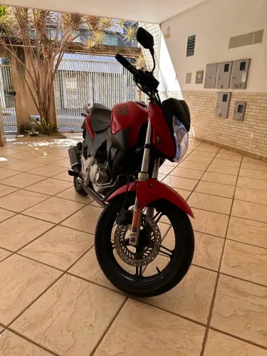 HONDA CB 300R 2012 - MUITO CONSERVADA!