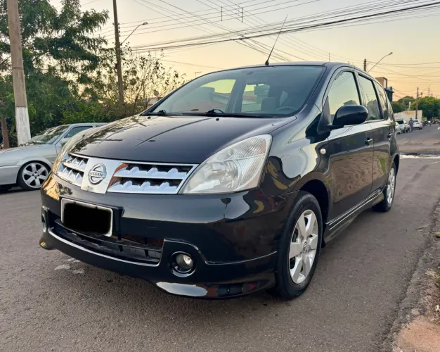 Nissan Livina SL 1.6 16V Flex Fuel 5P 2010