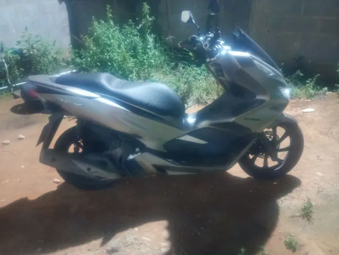 PCX 2019 para venda ou troca em carro 