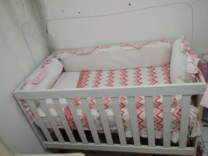 Berço que vira cama