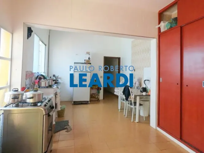 CASA ASSOBRADADA - ACLIMAÇÃO - SP