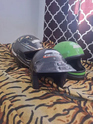 MUITO BARATO! 3 CAPACETES POR 30!