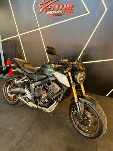 CB 650R VERDE 2023 8.000 KM