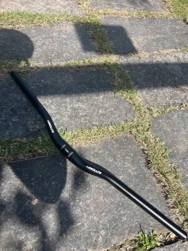 Guidão reto de alumínio para bike 