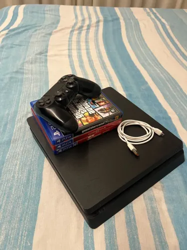 Ps4 1TB 1 controle e 3 jogos