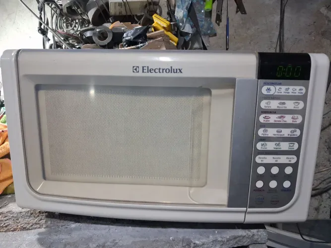 Micro-ondas Electrolux 28 litros