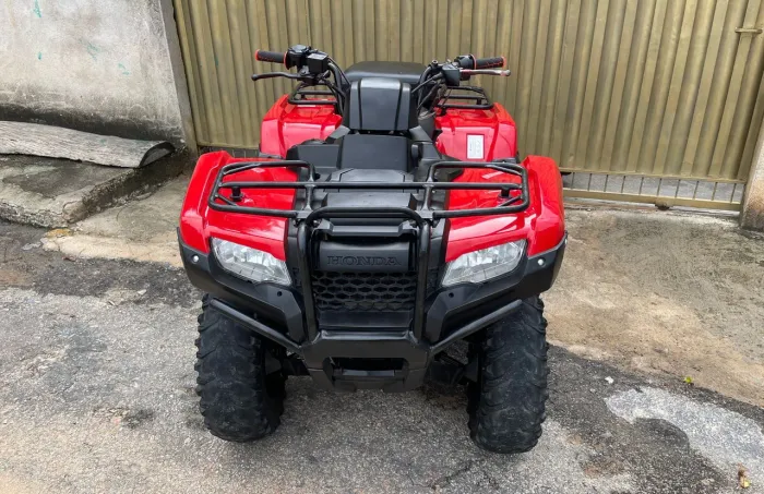 Quadriciclo honda fourtrax 4x4 ano 2018 muito bom