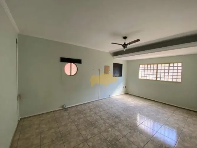 Casa com 6 dormitórios à venda, 362 m² por R$ 1.000.000,00 - Vila Operária - Rio Claro/SP