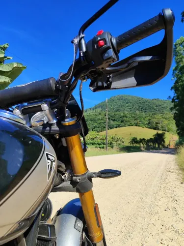 Triumph Scrambler 400X - Apenas 5.000 km - Revisões na Concessionária