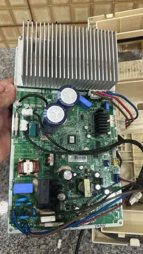 Placa eletrônica para ar condicionado LG