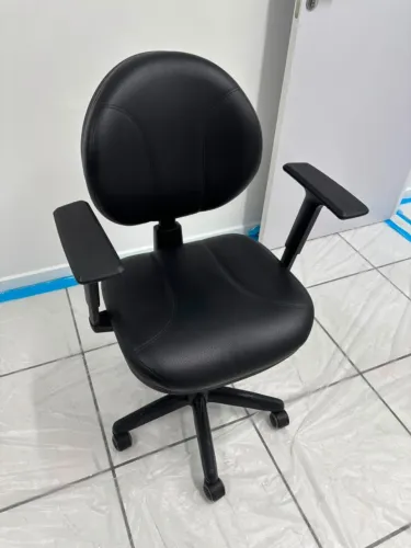 Cadeira de Escritório em Excelente Estado