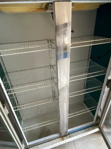 Freezer vertical 2 portas