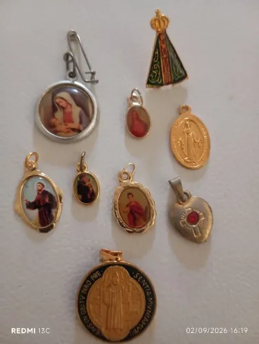 Medalhas e Broches